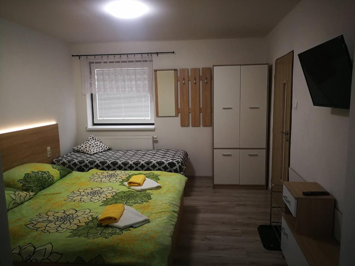 Apartmany Pri Zvonici Oravsky Podzamok Exterior foto